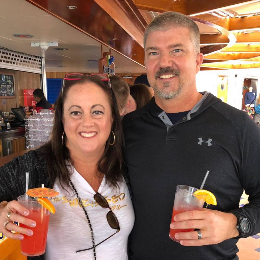 Meet your Posher, Lara